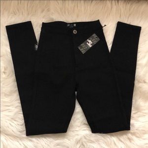 Black high rise jegging